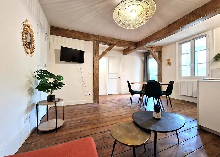 Appartement T2 Avec Loggia Vue Montagne *